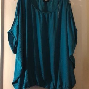 3 for &15🌼 cold shoulder top